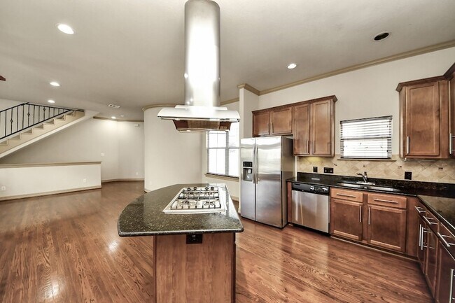 Building Photo - 5711 Kiam St