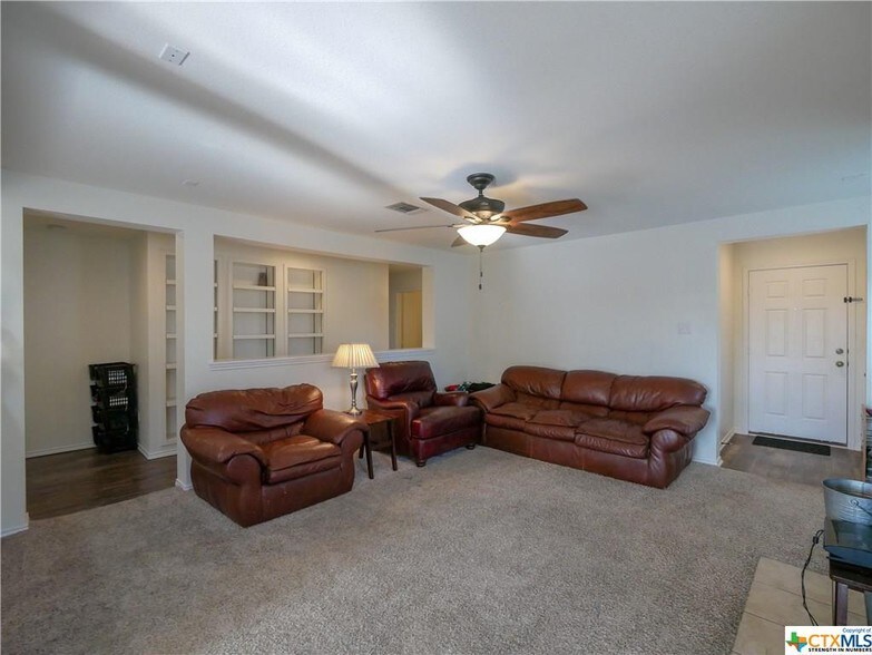 Building Photo - 1148 Lonesome Oak Drive