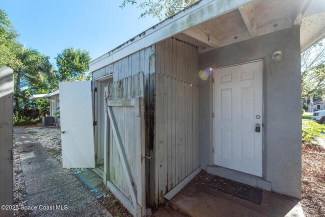 Building Photo - 410 Snyder Dr