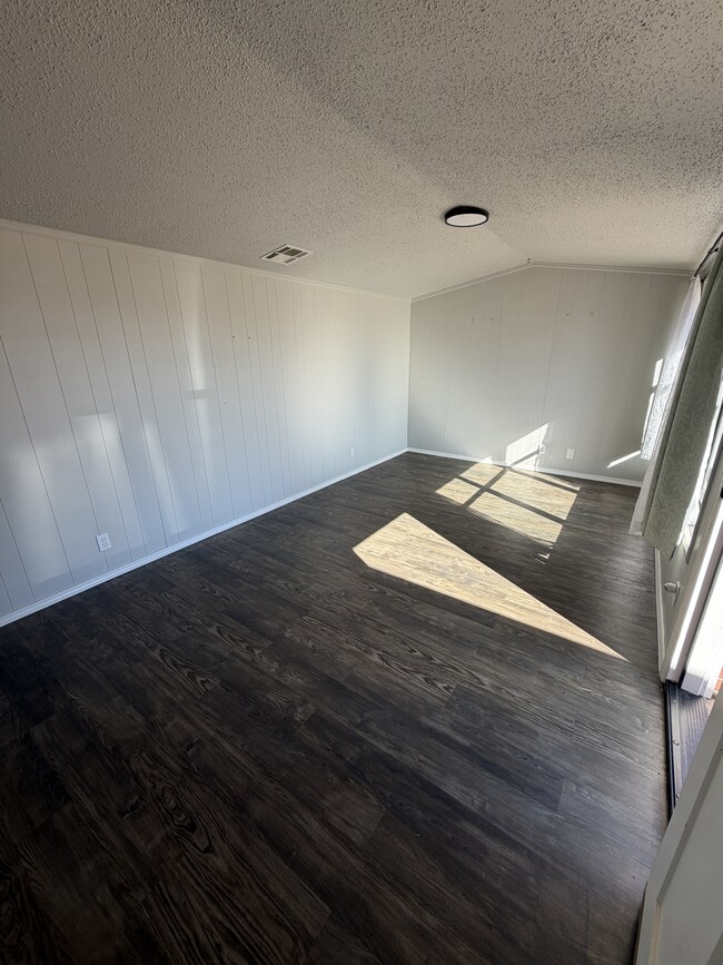 Building Photo - 7521 NW 28th St