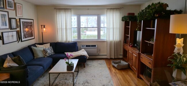 Building Photo - 301 Sixth Ave