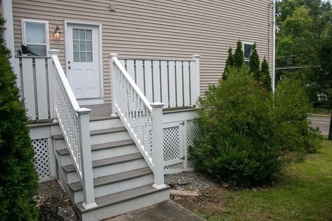 Building Photo - 4 Humphrey St