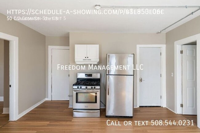 Building Photo - 50 1/2 Common St-Unit 5
