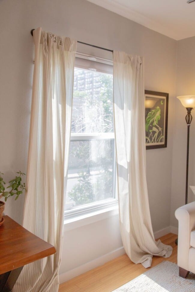 Building Photo - Chic 1-Bedroom Condo in North Capitol Hill...