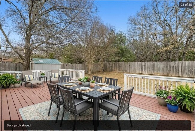 Building Photo - 2003 Dayflower Trce