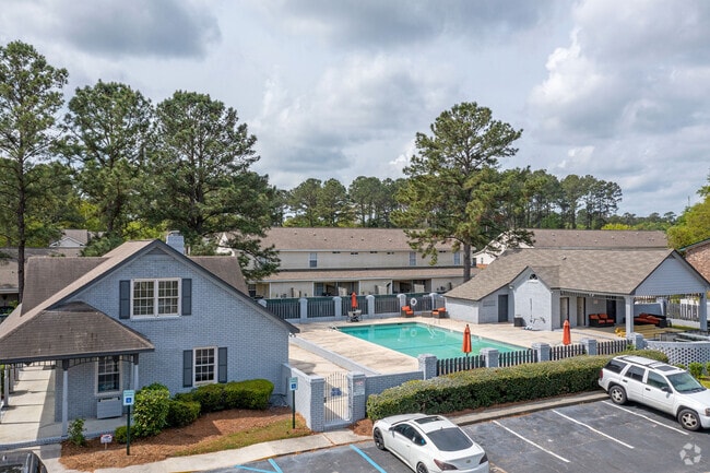 Building Photo - Peppertree Apartments