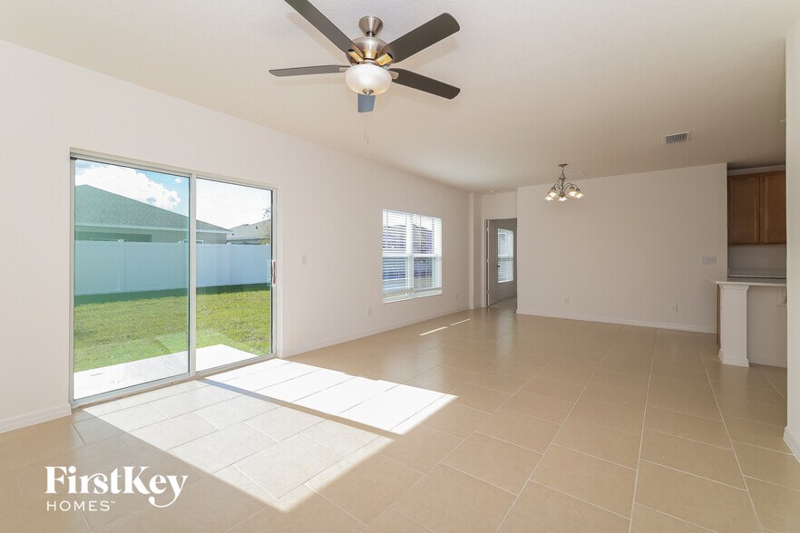 Building Photo - 705 Fiddlesticks Dr