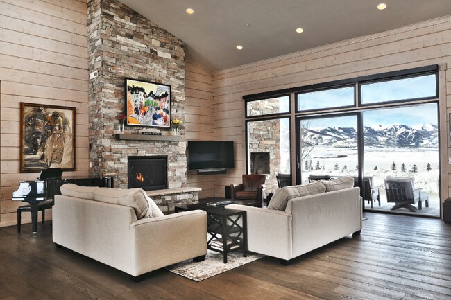 Building Photo - 5895 Dakota Trail