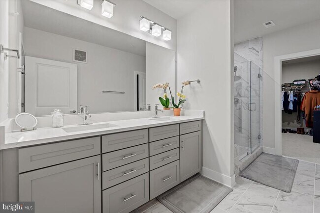 Building Photo - 106 St Ives Pl