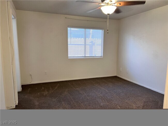 Building Photo - 3880 N Blue Wave Dr