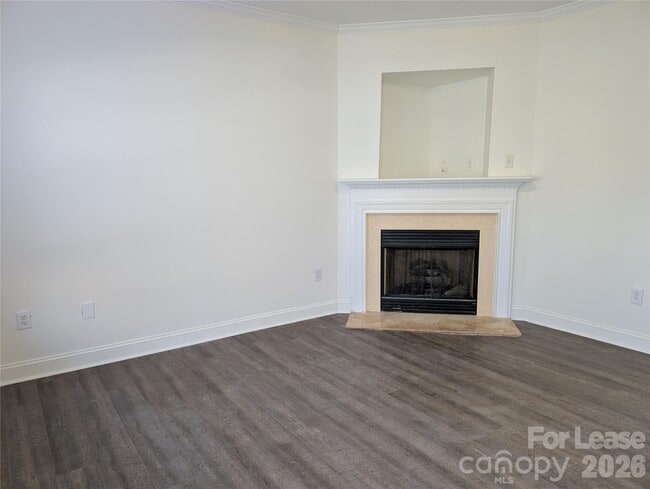 Building Photo - 2104 Sardony Ln