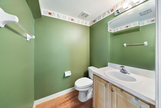 Building Photo - 10569 Pelican Dr