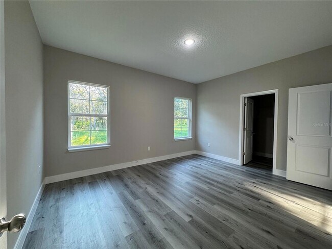 Building Photo - 7065 N Lime Dr
