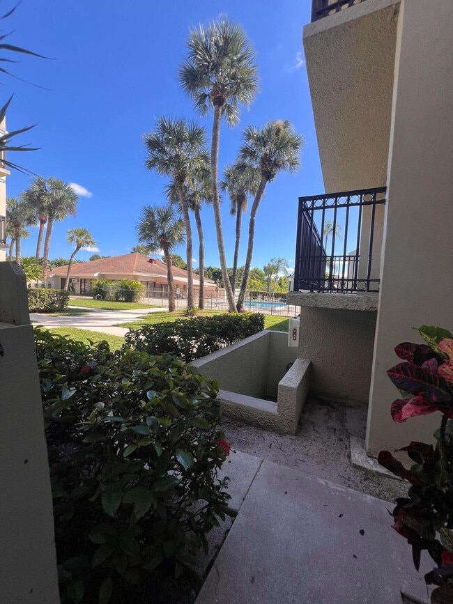 Building Photo - 1500 N Congress Ave