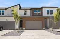 Building Photo - 4752 Heartwood Rd