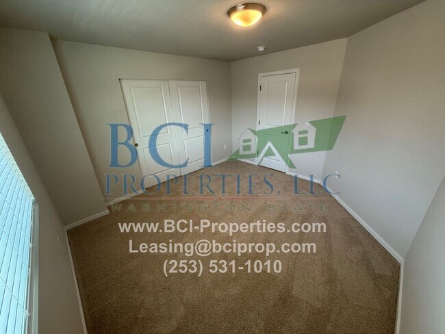 Building Photo - Welcome home to this Brand New 4 Bedroom h...