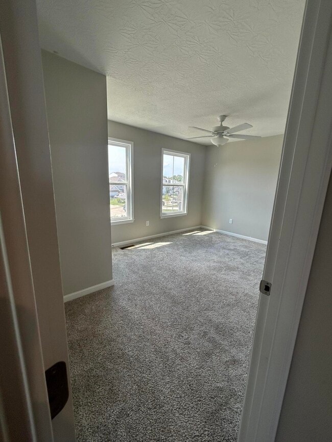 Building Photo - 10561 Elderberry Ln