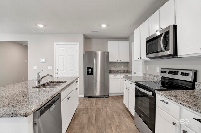 Building Photo - 32146 Calder Ct