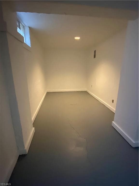 Building Photo - 1181 Hilltop Dr