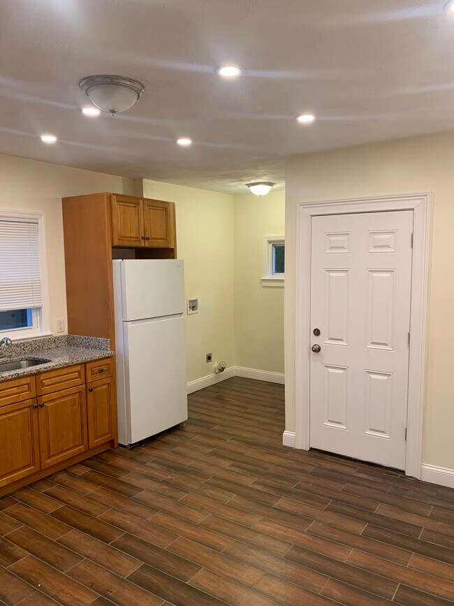 Kitchen - 19 Carmen St