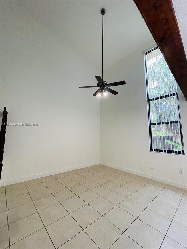 Building Photo - 1107 San Remo Cir