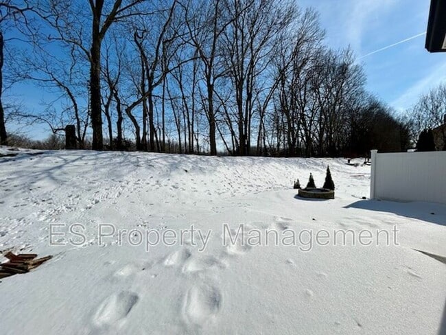 Building Photo - 18258 Benton Oak Dr