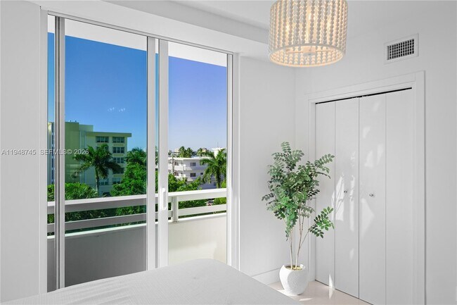 Building Photo - 1150 102nd St