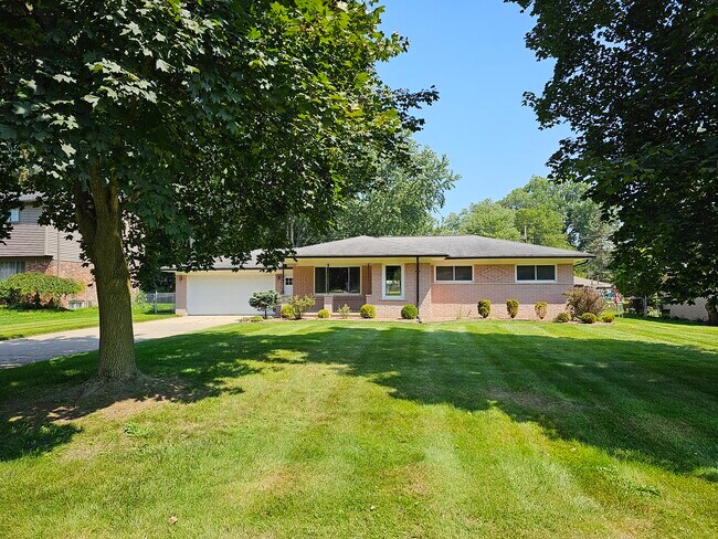 Building Photo - 53416 Tundra Dr