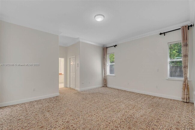 Building Photo - 17117 SW 82nd Ct