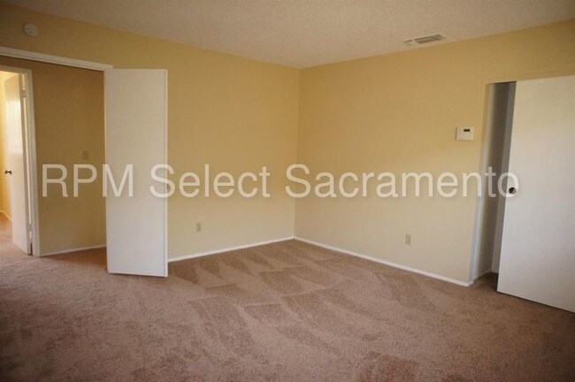 Building Photo - 5277 Eden View Dr