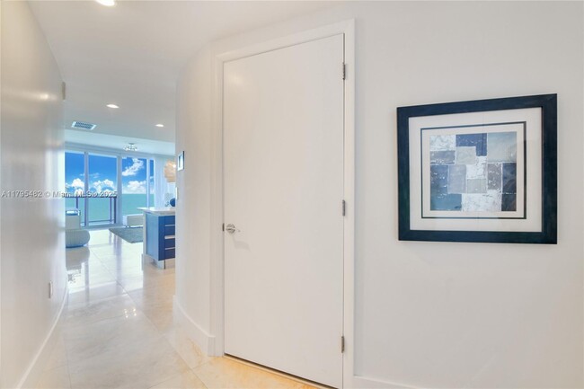 Building Photo - 17001 Collins Ave