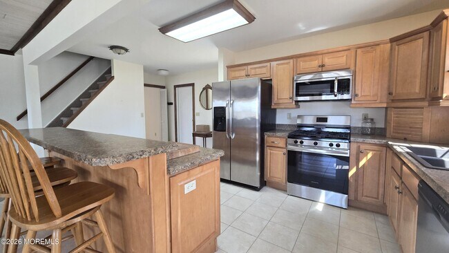 Building Photo - 207 Bay Blvd