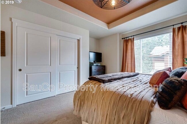 Building Photo - 175 NE 80th Ave