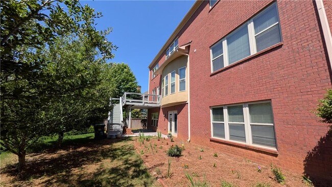 Building Photo - 3784 Courson St