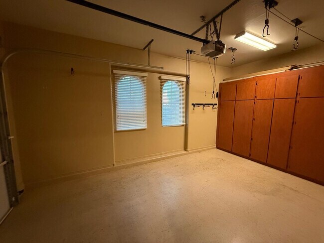 Building Photo - 21807 N 37th St