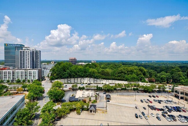 Building Photo - 3334 Peachtree Rd NE