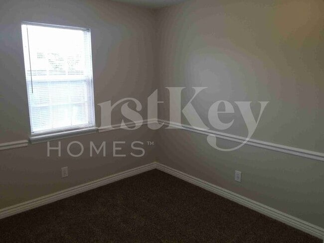 Building Photo - 3380 Chadbury Dr NW