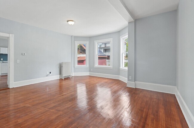 Building Photo - 24 Vinton St