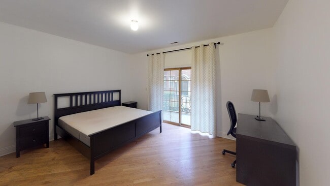 Building Photo - 5327 S Harper Ave