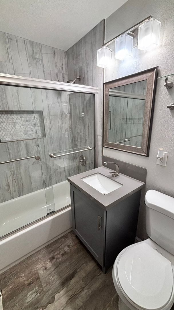 Building Photo - Beautiful 3 Bedroom/2 Bath Single Family H...