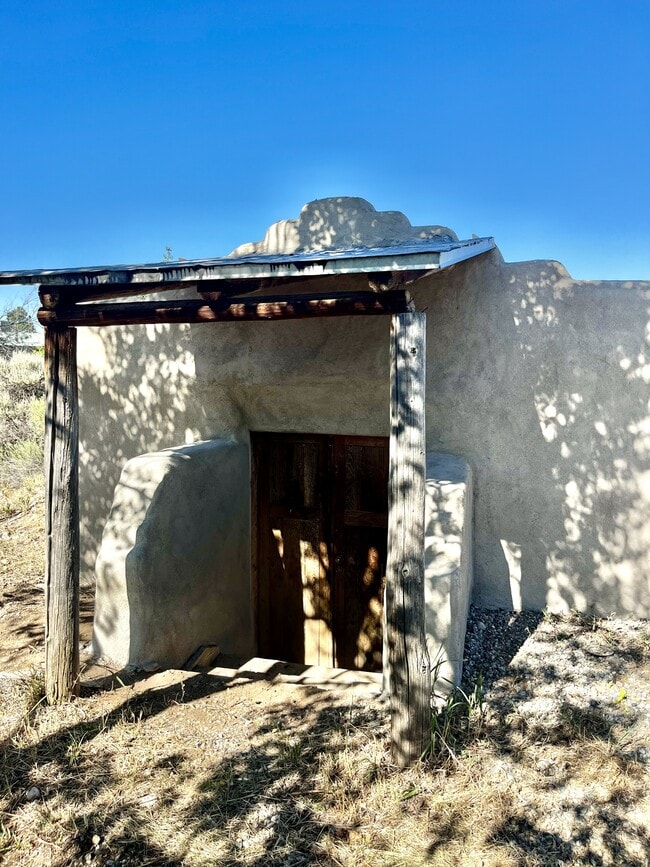 Building Photo - 13 Flor Azul Rd