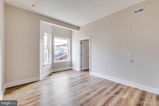 Building Photo - 1434 Parrish St