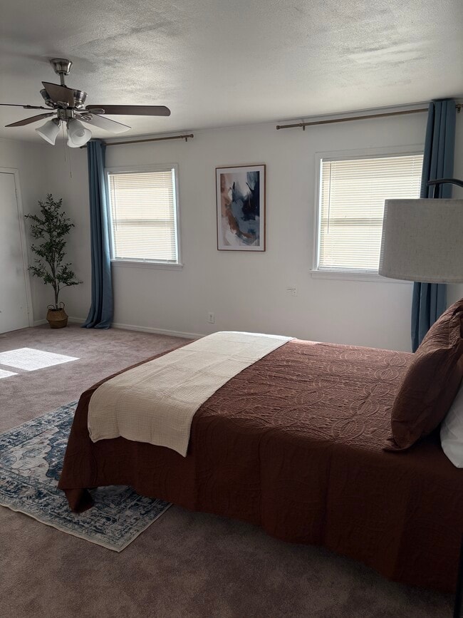 Building Photo - 4338 Ridgecrest Cir