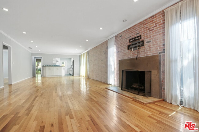 Building Photo - 1246 N Genesee Ave
