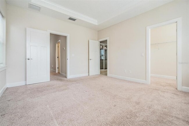 Building Photo - 845 Aurora Way
