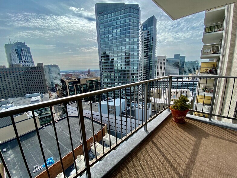 Building Photo - 151 Tremont St