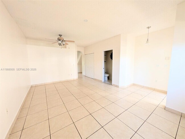 Building Photo - 2320 SE 23rd Rd