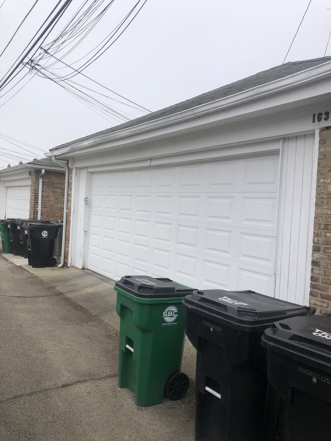 Building Photo - 1632 Ridgeland Ave