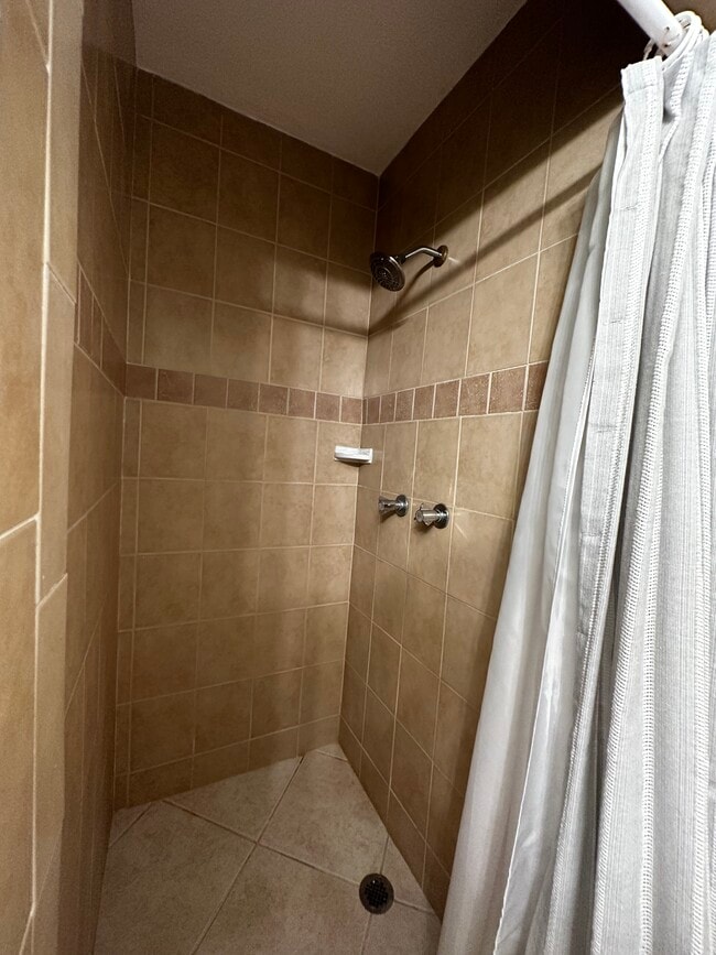 Building Photo - 240 SW 7th St