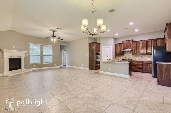 Building Photo - 5 br, 2 bath House - 540 Hunt Farms Road UNIT